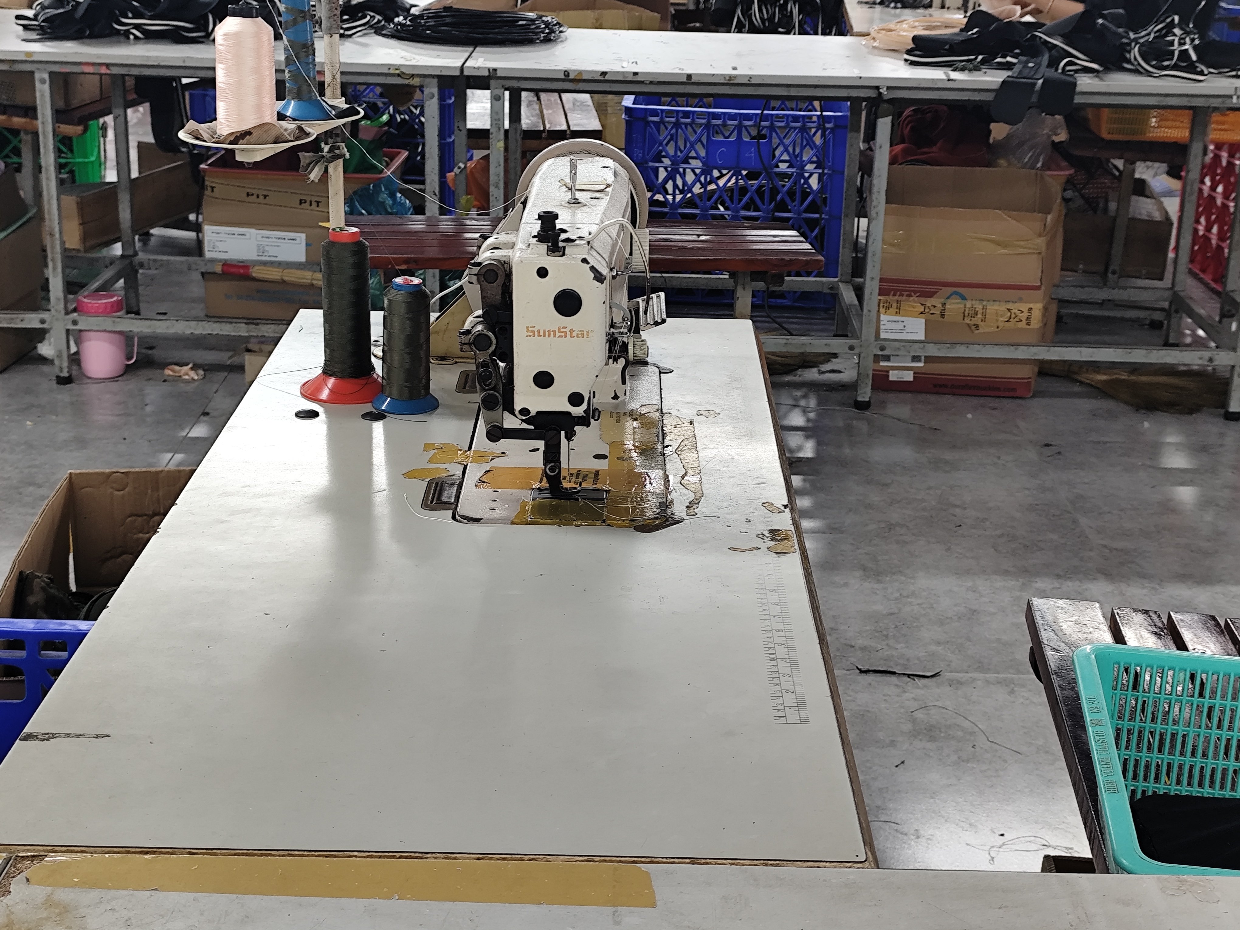 industrial sewing machine.jpg
